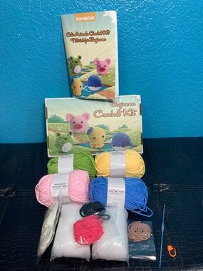 NWOT Beginner Crochet Kit: 4 Mini Animal Plushies. NO SAFETY EYES INCLUDED